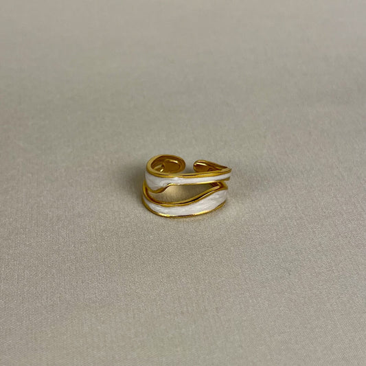 Elegance Wave Ring