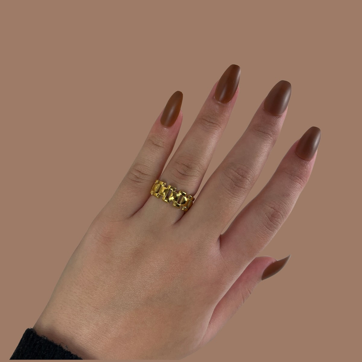 Golden Link Ring