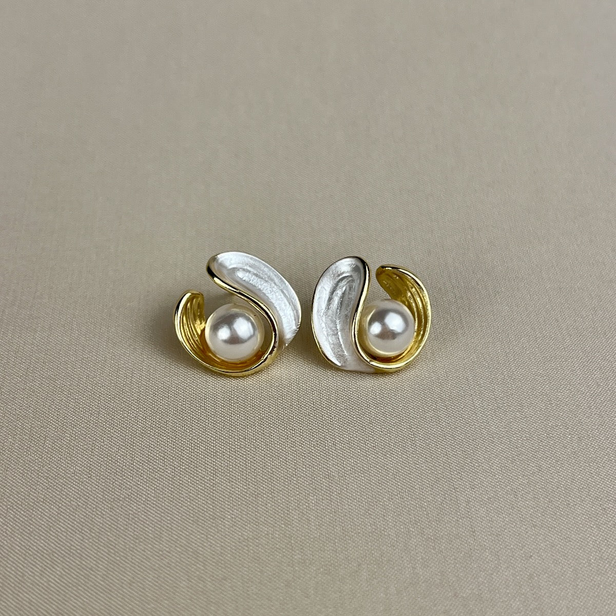 Pearl Swirl Earrings