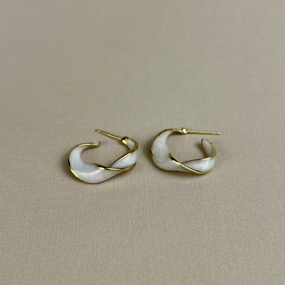 Pearl Swirl Hoops