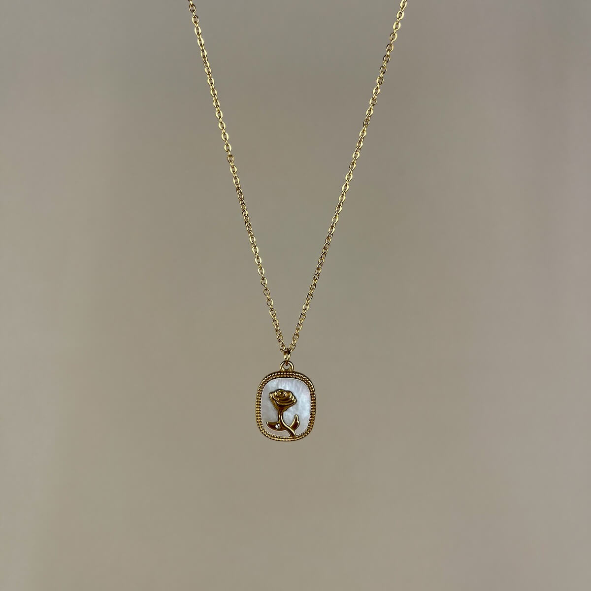 Rosa Emblem Necklace