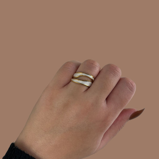 Elegance Wave Ring