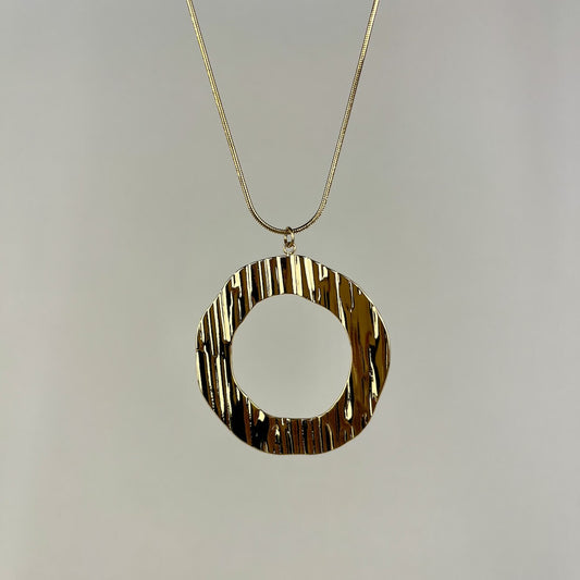Golden Rippled Open Circle Necklace