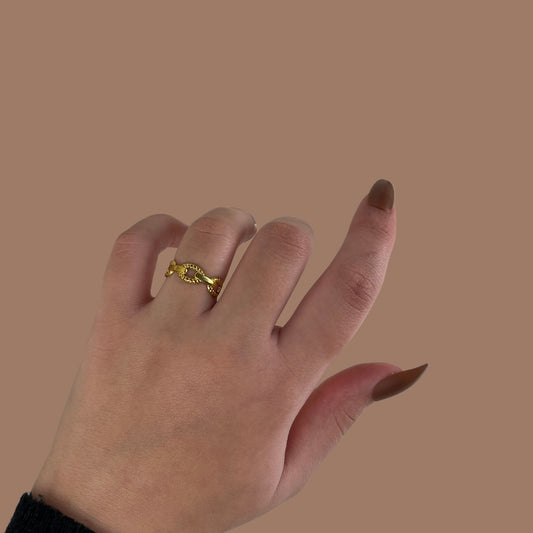Golden Rope Link Ring
