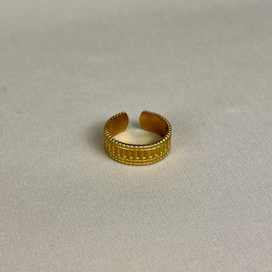 Golden Vertical Bar Ring