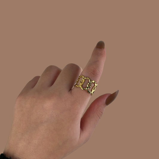 Hammered Golden Chain Ring