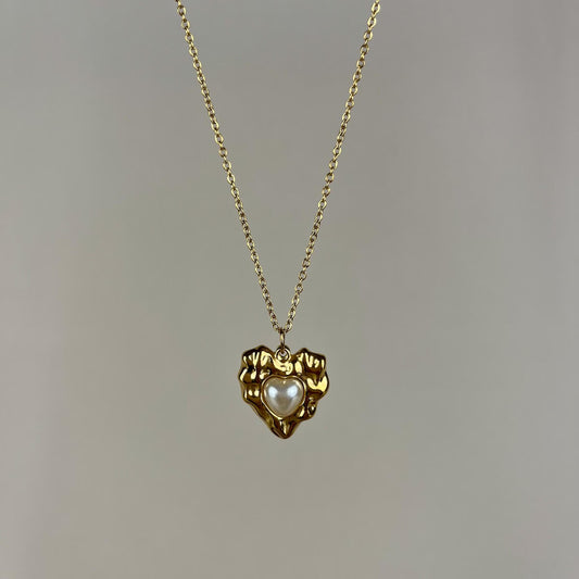 Lustrous Heart Necklace
