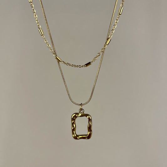 Luxe Dual-Layered Molten Frame Necklace
