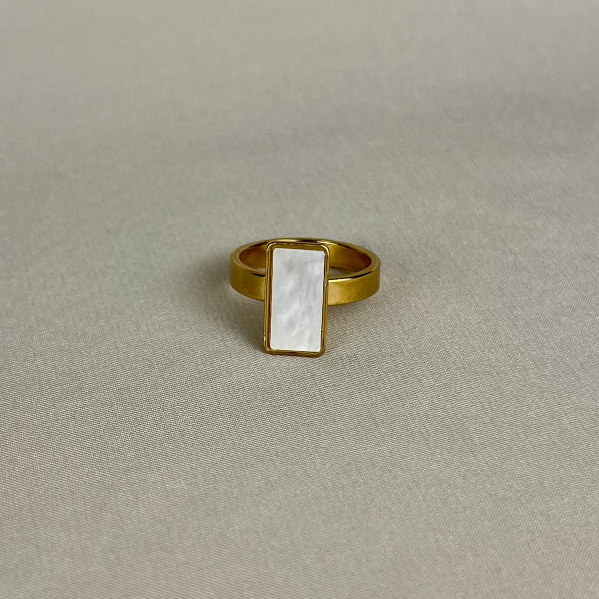 Rectangular Pearl Golden Ring